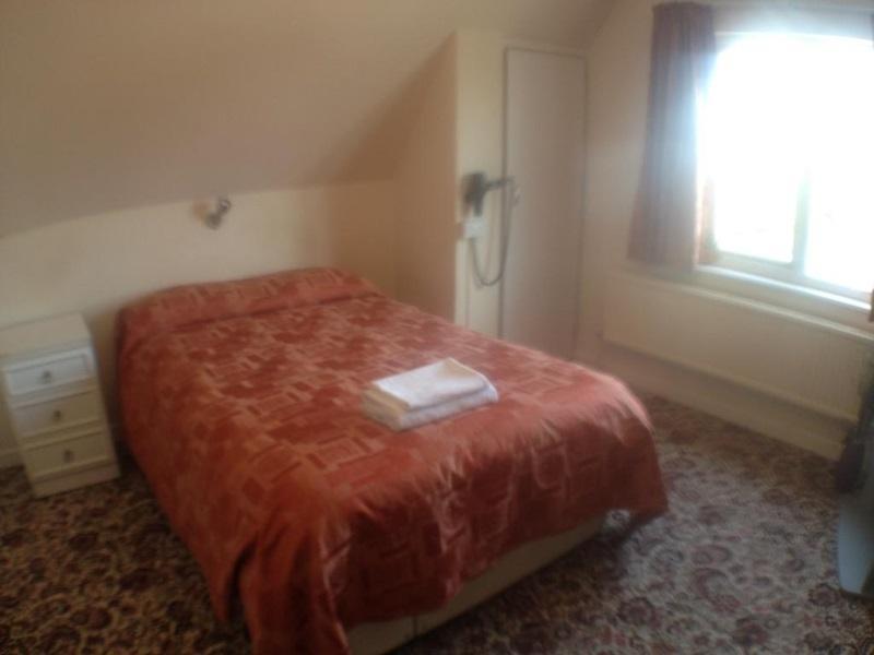 Kingswood Hotel ميدينهيد المظهر الخارجي الصورة